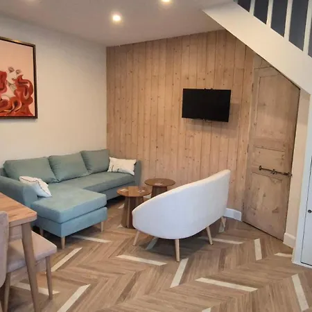 Maison De Saint Paul 2 *