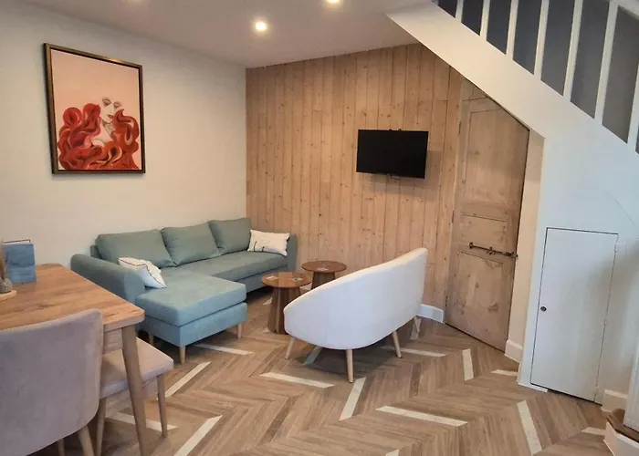 Maison De Saint Paul 2 *